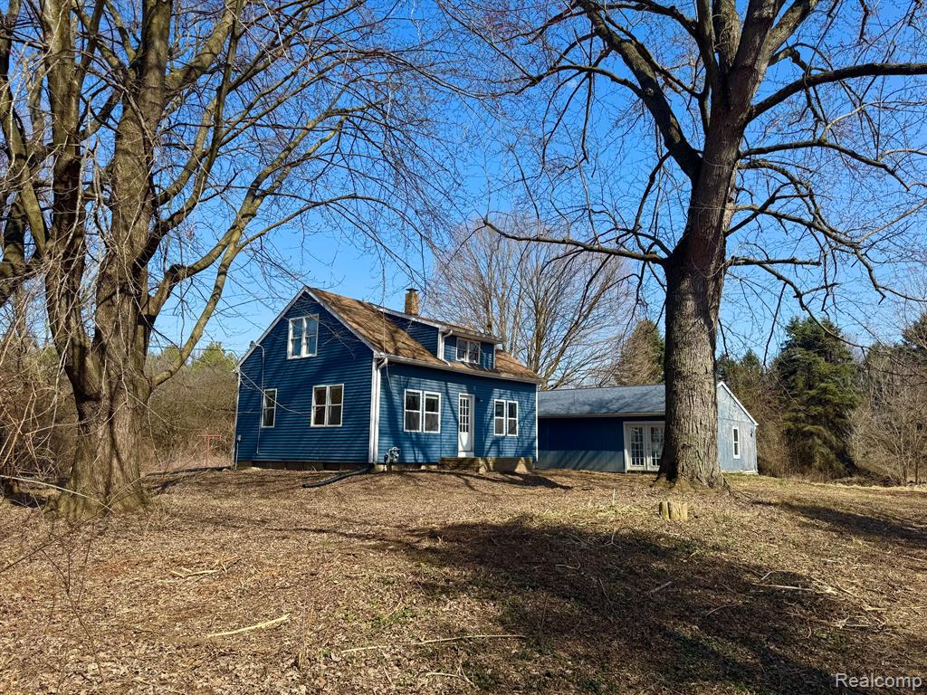 9494 MCKINLEY Road, Montrose, MI 48457 — front exterior