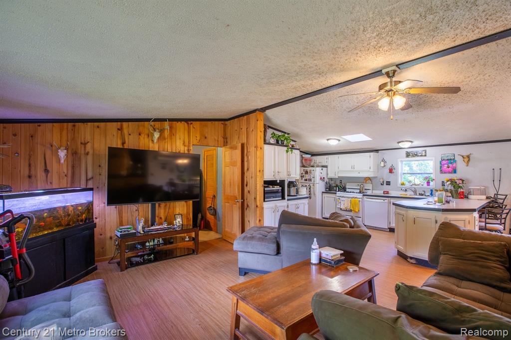 6100 Otis Lake Road, Delton, MI 49046 — Photo 10