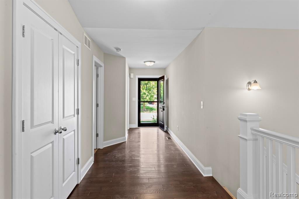 457 HOSTA, Howell, MI 48843 — Photo 3
