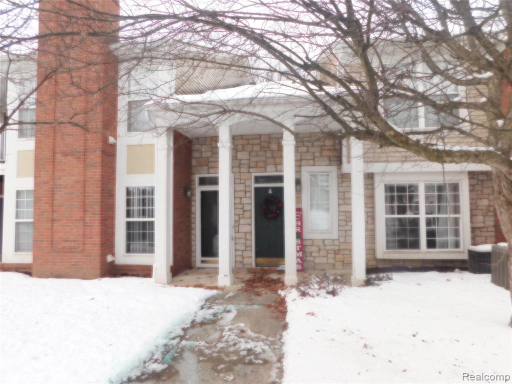 5212 Pine Aires Drive, Sterling Heights, MI 48314 — Photo 2
