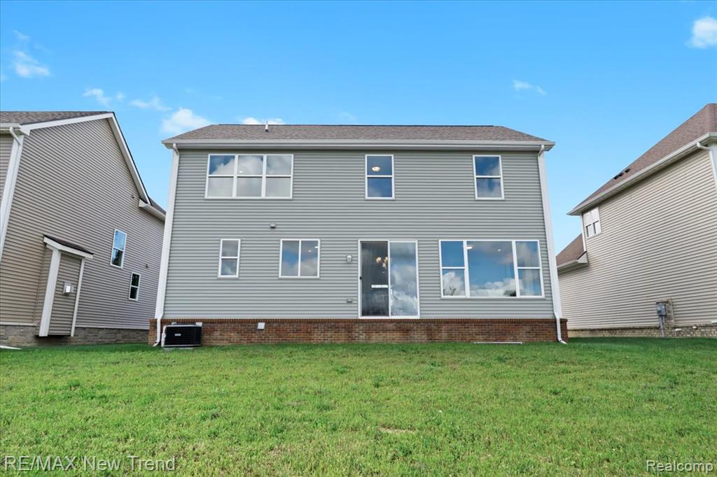 3010 E Theodore Street, Wixom, MI 48393 — Photo 34