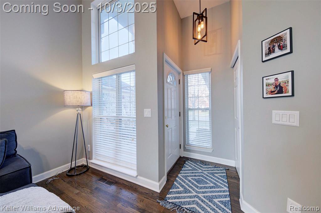 988 Calpernia, Wixom, MI 48393 — Photo 9