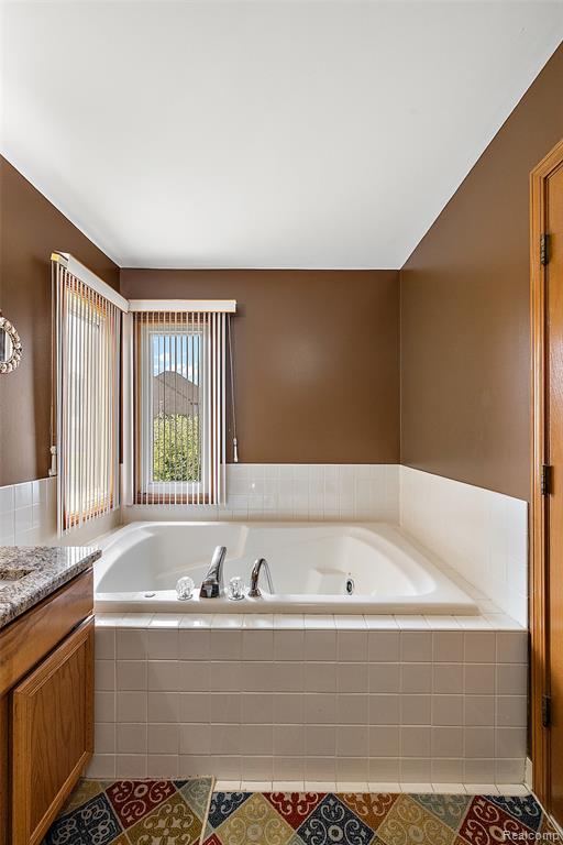4871 Bayleaf Drive, Sterling Heights, MI 48314 — Photo 29