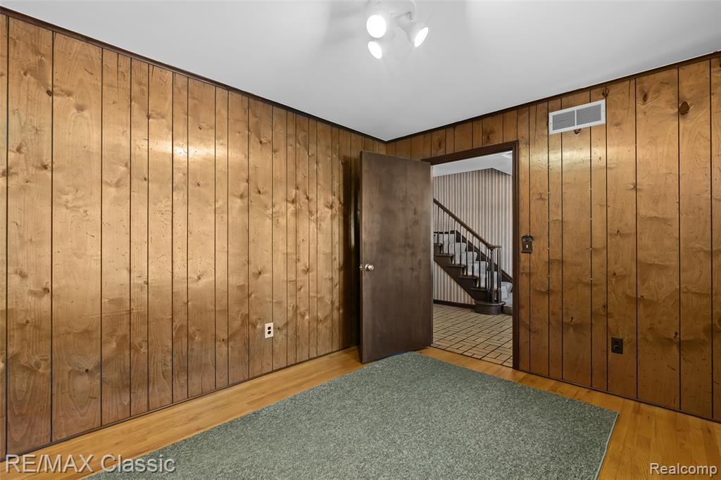 6313 Kiev Street, West Bloomfield, MI 48324 — Photo 8