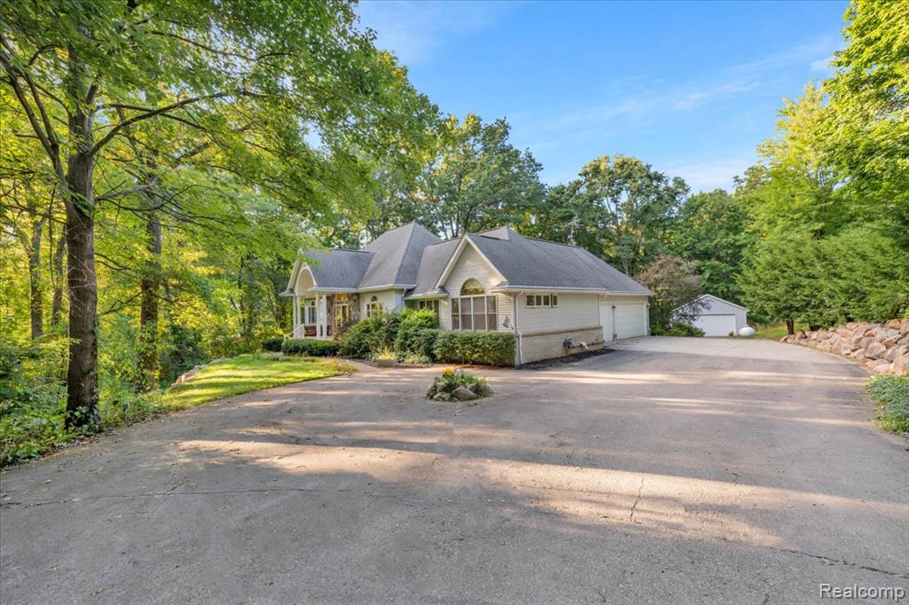 8808 Big Lake Road, Clarkston, MI — Photo 3