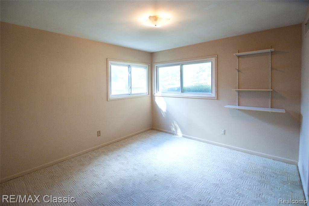 4836 Sundew Street, Commerce Twp, MI 48382 — Photo 22