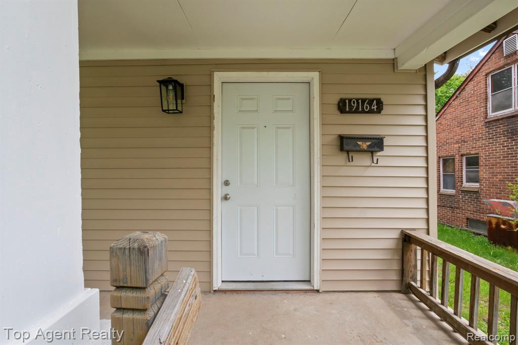 19164 Riopelle Street, Highland Park, MI 48203 — Photo 2