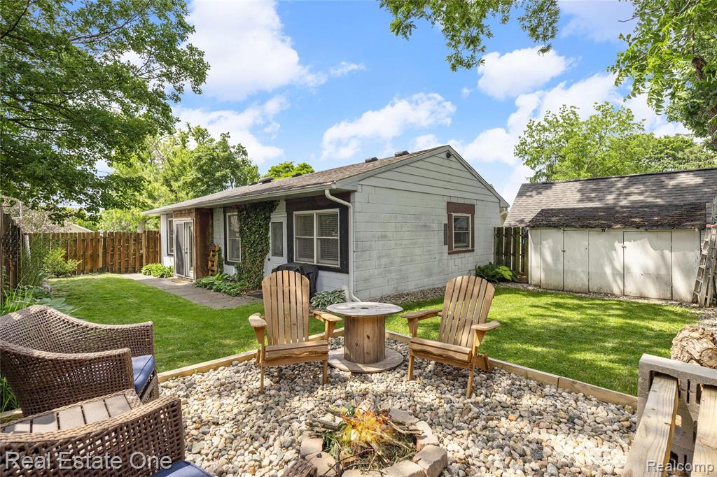 225 1st Street, Fenton, MI 48430 — Photo 40