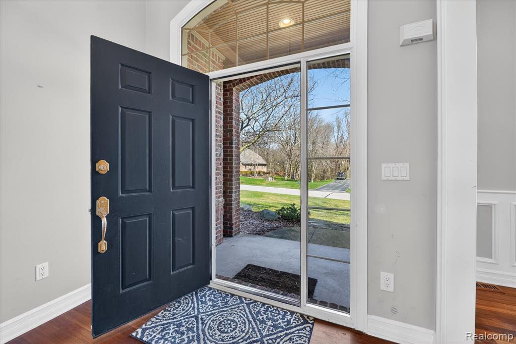 2591 Overbrook, Highland, MI — Photo 5