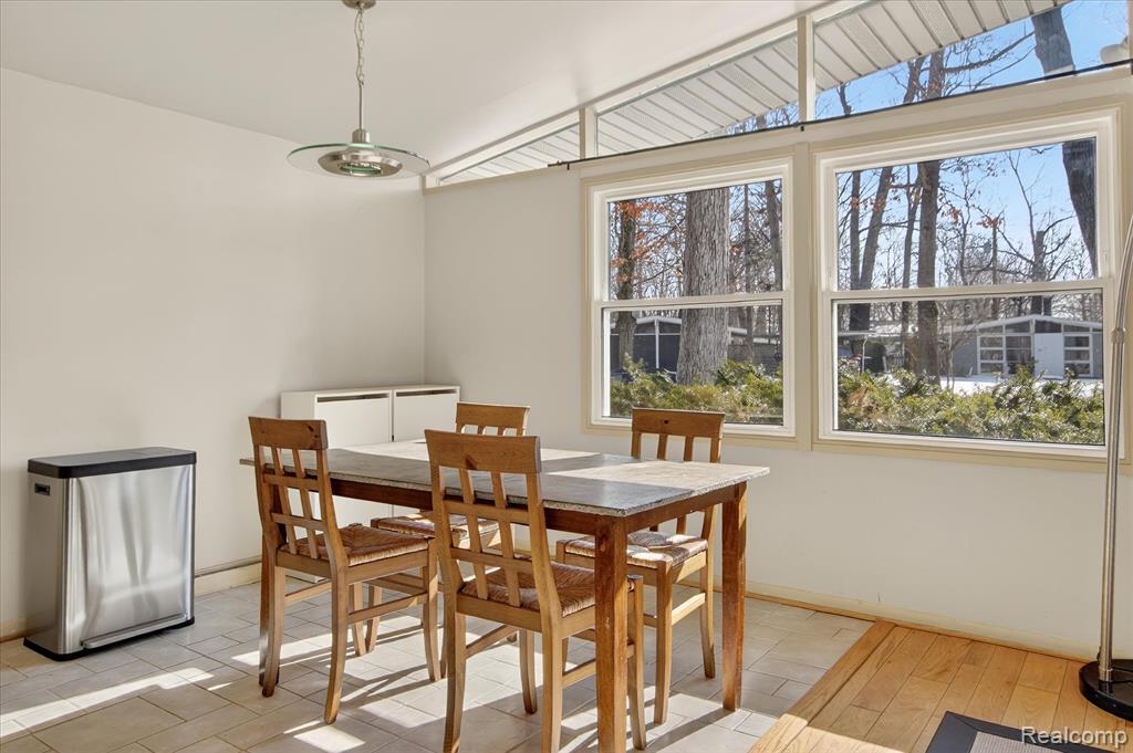 2344 S Circle Drive, Ann Arbor, MI 48103 — Photo 11