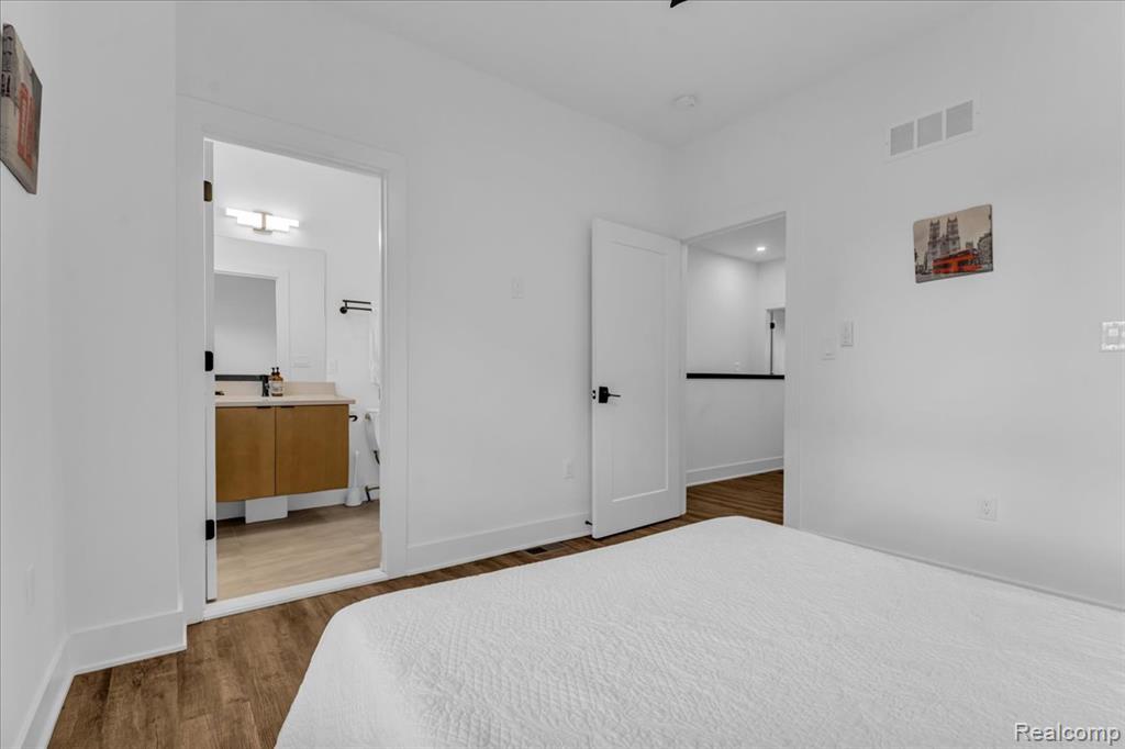 7536 Churchill Street, Detroit, MI 48206 — Photo 20