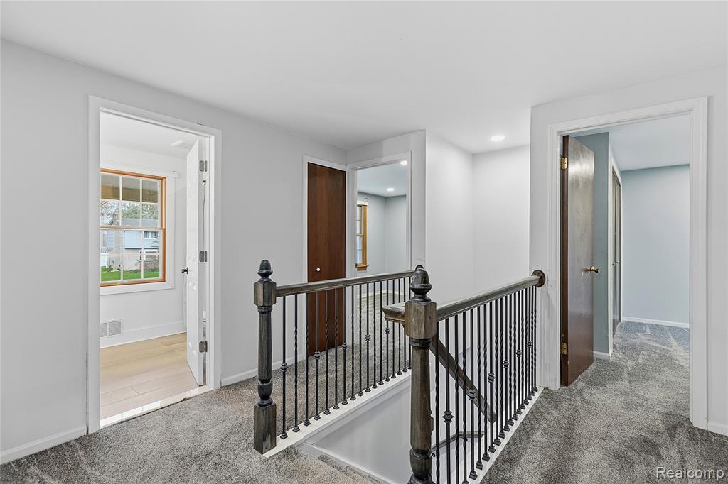 5119 Greenbriar Drive, West Bloomfield, MI 48323 — Photo 18