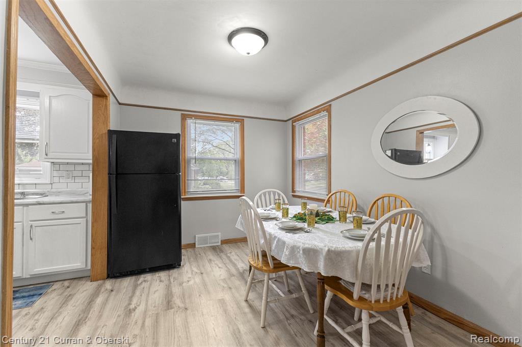 8904 Becker Avenue, Allen Park, MI 48101 — Photo 6