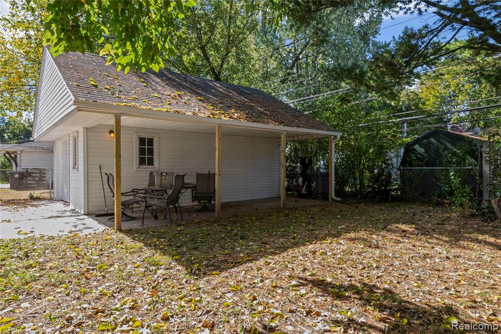 9627 Merriman Road, Livonia, MI 48150 — Photo 6