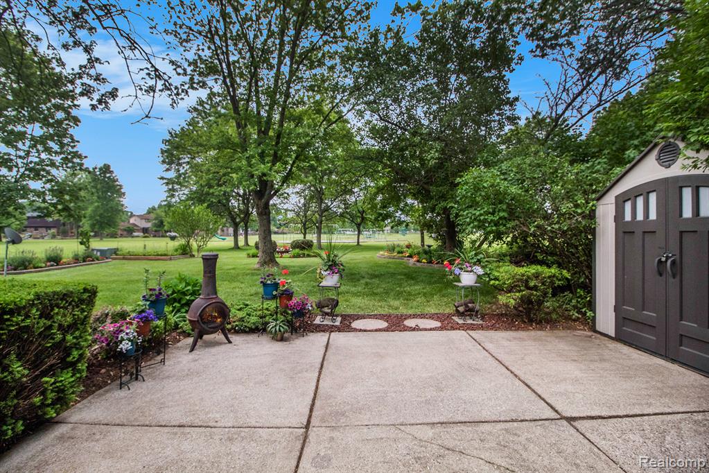 43863 Brandywyne Road, Canton, MI 48187 — Photo 40