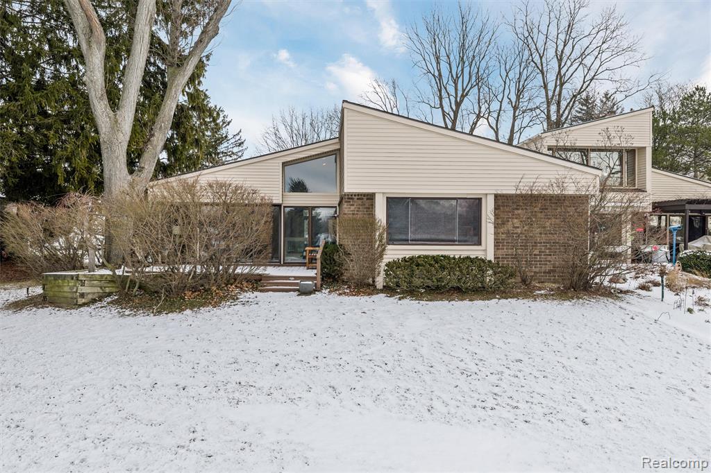 4260 Wabeek Lake Drive S, Bloomfield Hills, MI 48302 — Photo 31