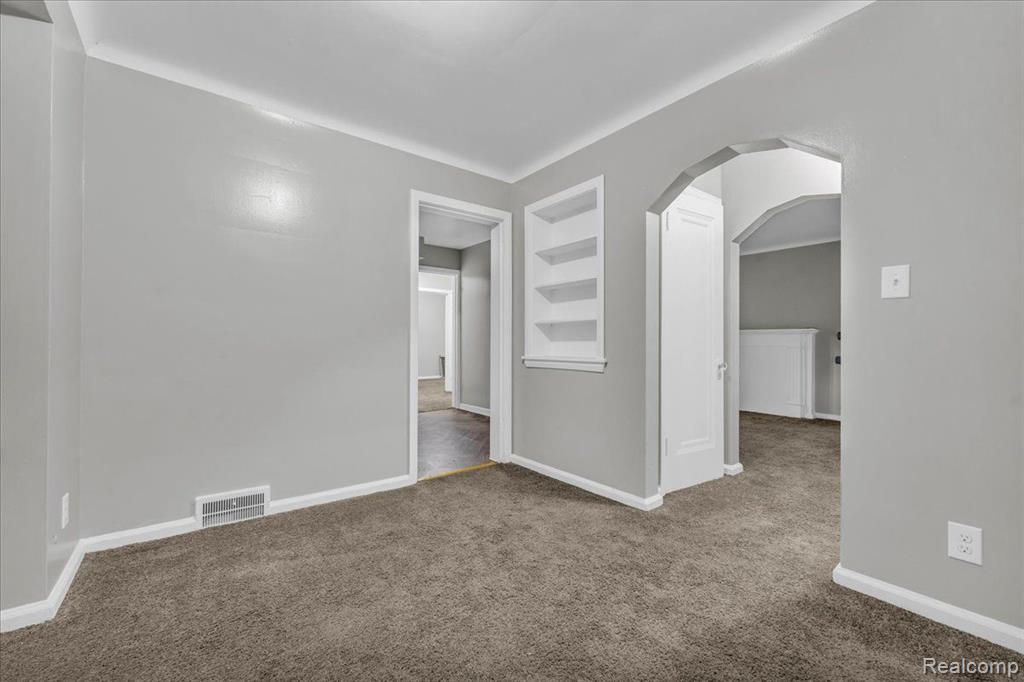 5585 CADIEUX Road, Detroit, MI 48224 — Photo 6