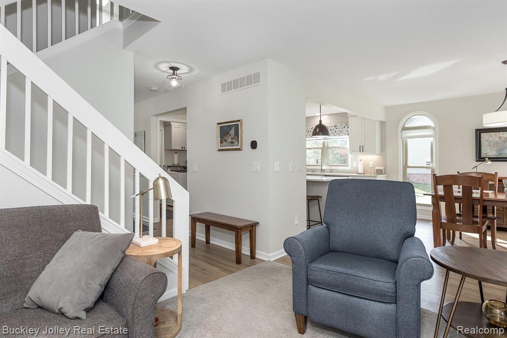 2038 CUMBERLAND Drive, Brighton, MI 48114 — Photo 10