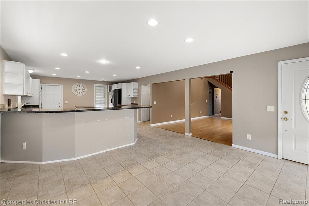 5863 Clarkston Road, Clarkston, MI 48348 — Photo 19