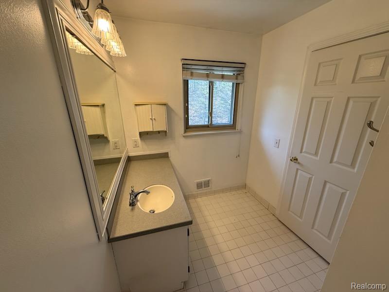 48108 COLONY FARM Circle, Plymouth, MI 48170 — Photo 16