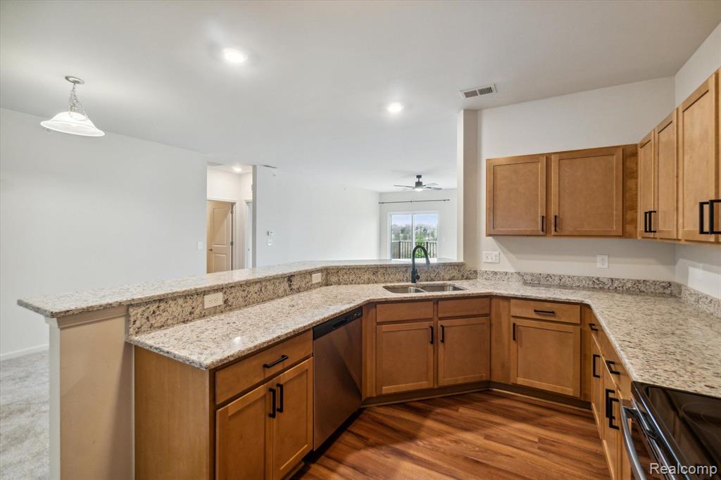 9804 RIDGE RUN Street, Howell, MI 48855 — Photo 13