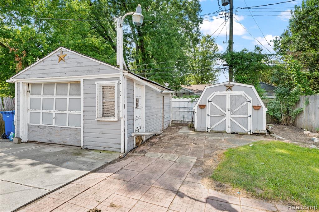 6826 Republic Avenue, Warren, MI 48091 — Photo 6