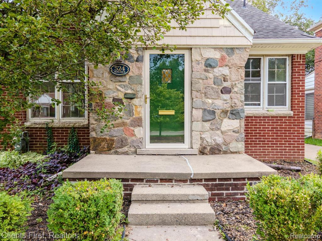 524 N York Street, Dearborn, MI 48128 — Photo 4