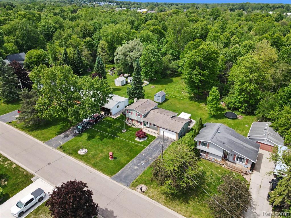 829 Holly Bush Drive, Holly, MI 48442 — Photo 21