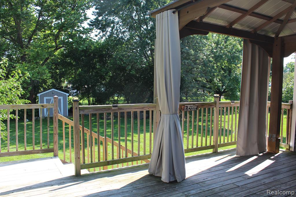 9025 GLASGOW Drive, White Lake, MI — Photo 29