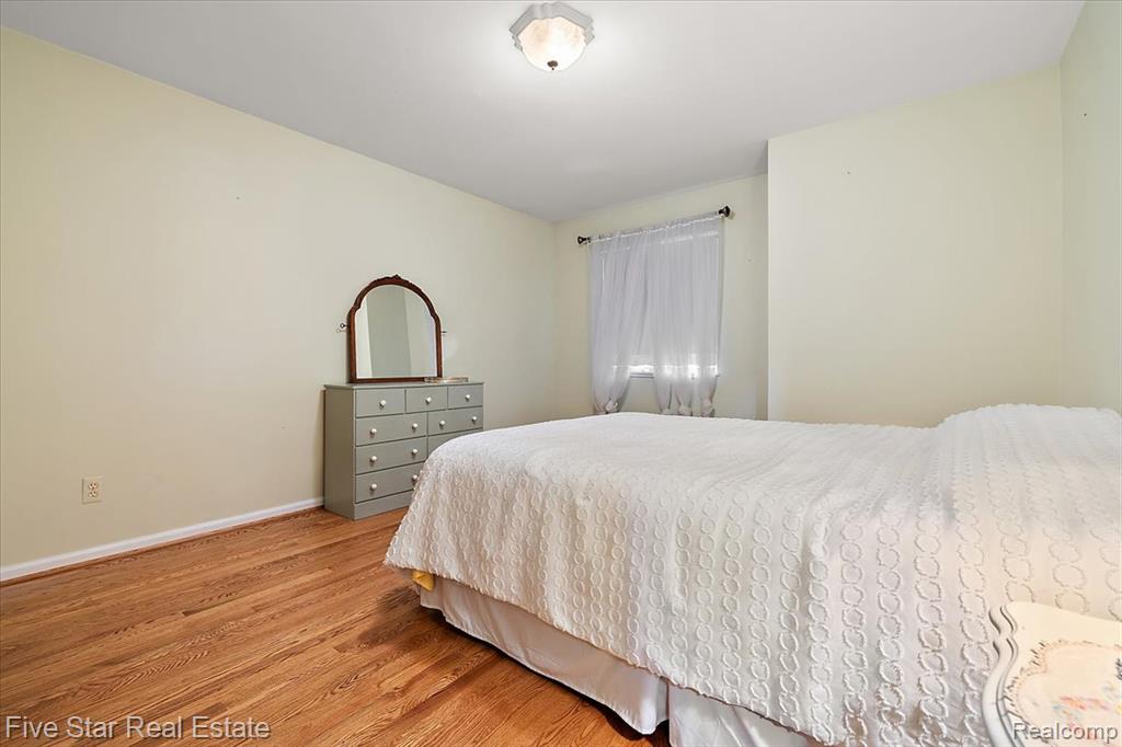 6586 Pontiac Lake Road, 1, Waterford, MI 48327 — Photo 25