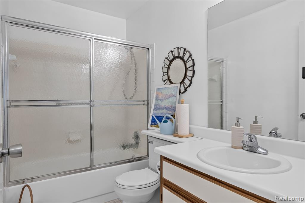 777 Clubhouse Drive, 2, Ypsilanti, MI 48197 — Photo 31