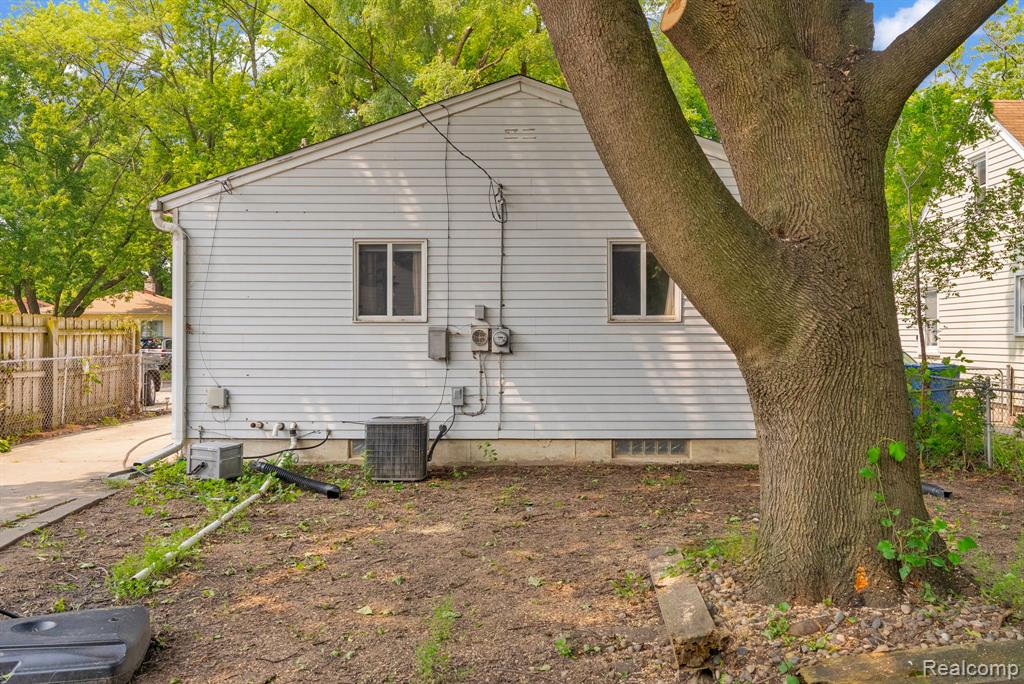 3959 Detroit Street, Dearborn Heights, MI 48125 — Photo 26