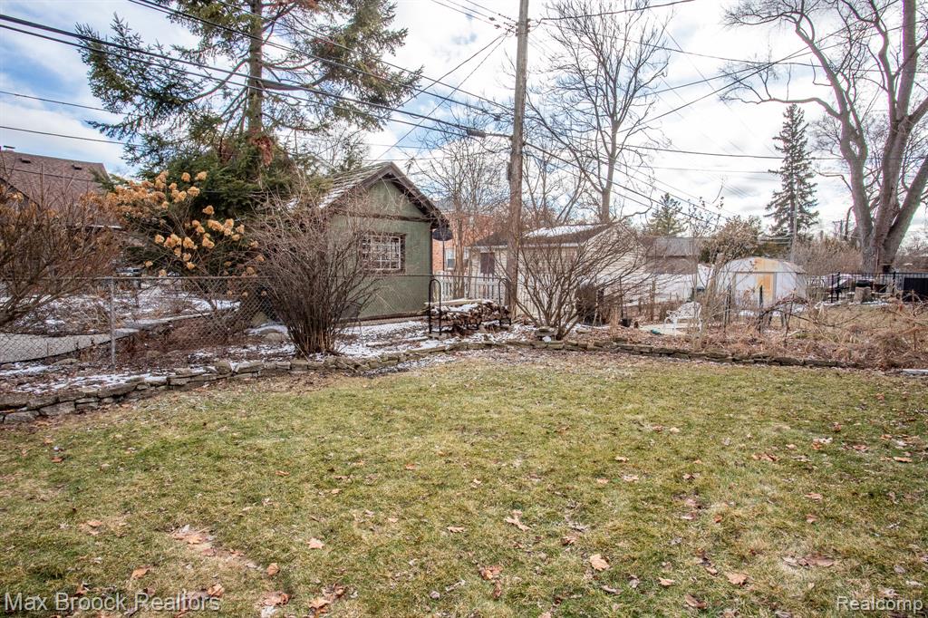 26434 Wyoming Road, Huntington Woods, MI — Photo 49