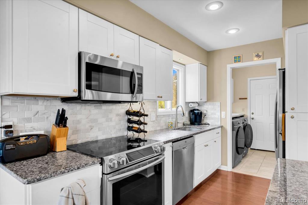 731 Berkshire Drive, Saline, MI 48176 — Photo 13
