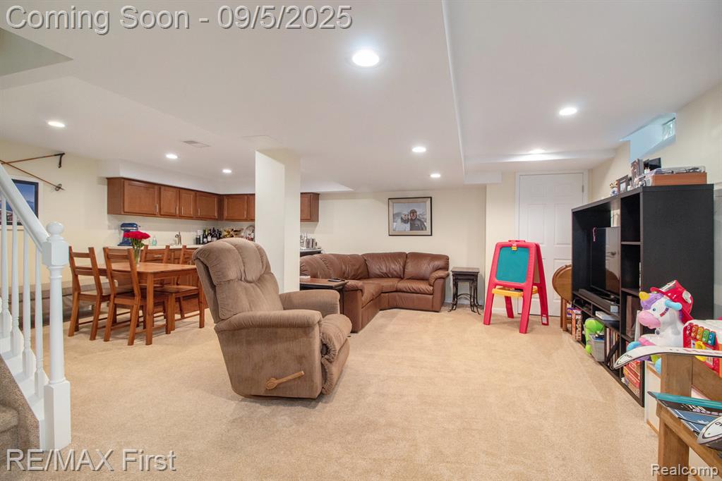 41047 Greenbrook Lane, Plymouth, MI 48170 — Photo 11