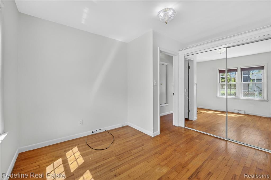 3207 Waukegan Street, Auburn Hills, MI 48326 — Photo 20