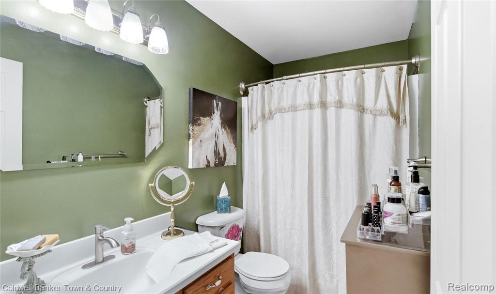 1744 Harrison Avenue, C-5, Trenton, MI 48183 — Photo 12