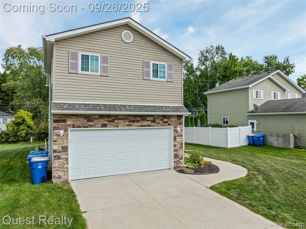 70 Fountain Park Drive, Waterford, MI 48327 — Photo 33