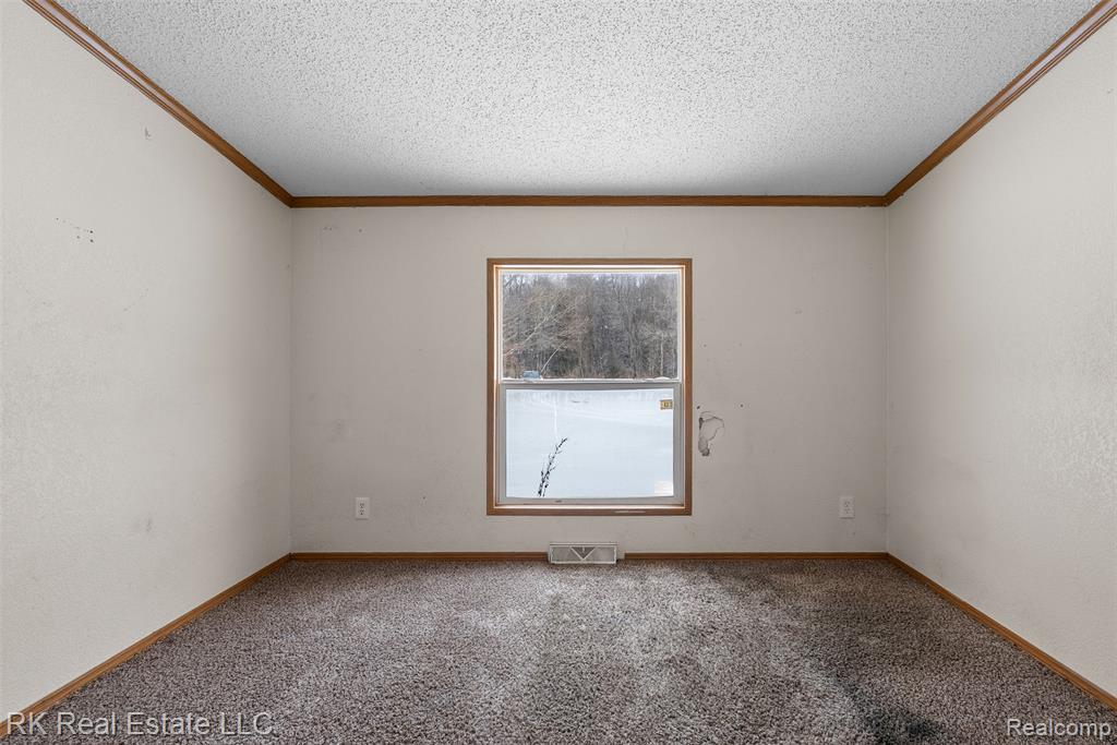 8237 Lambs Road, Wales, MI, 00000