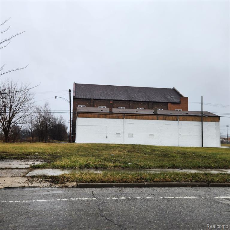 3604 SAINT AUBIN Street, Detroit, MI 48207 — Photo 4