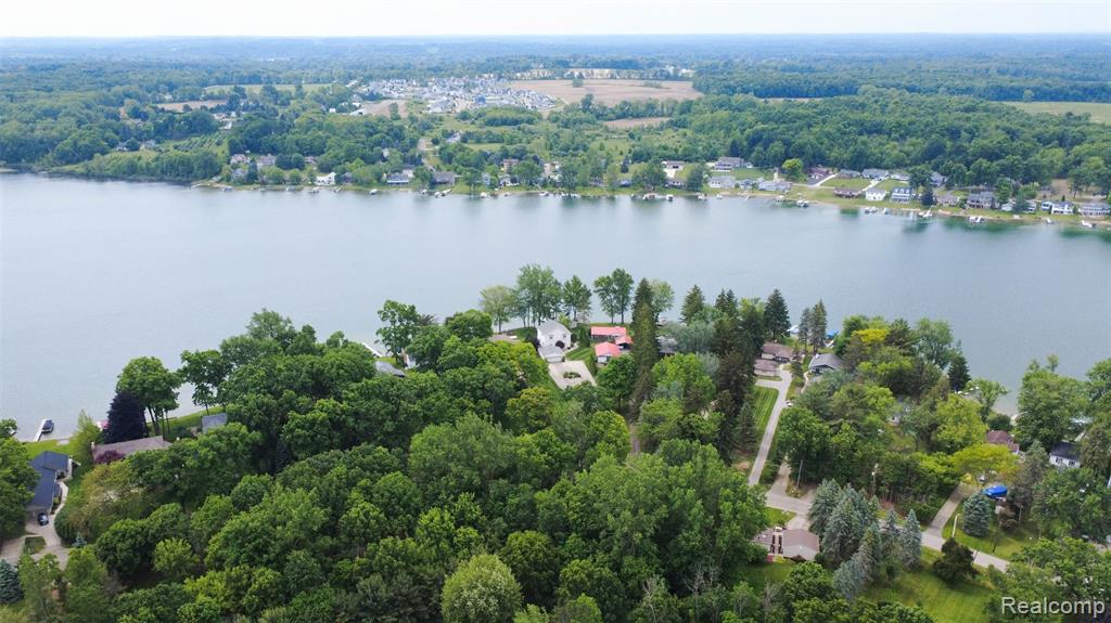 6081 Byram Lake Drive, Linden, MI 48451 — Photo 69