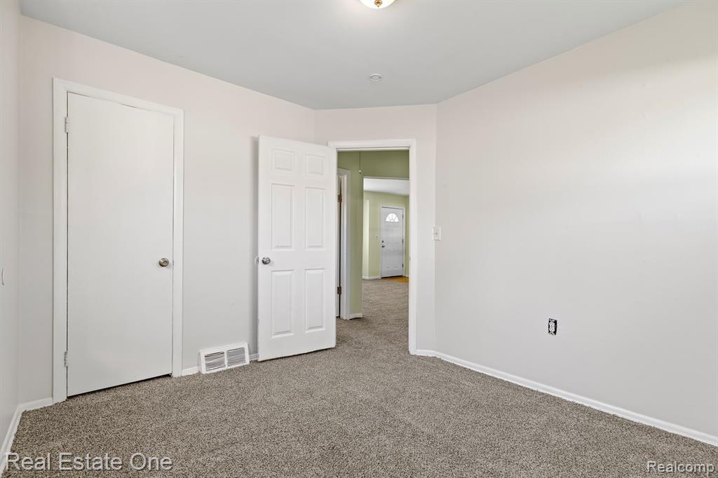 7957 PINE Street, Taylor, MI 48180 — Photo 16