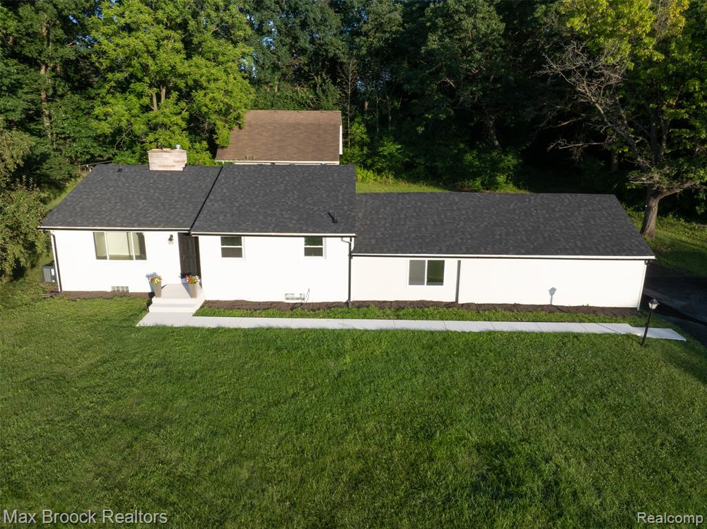 5561 Delmas Road, Clarkston, MI 48348 — Photo 58