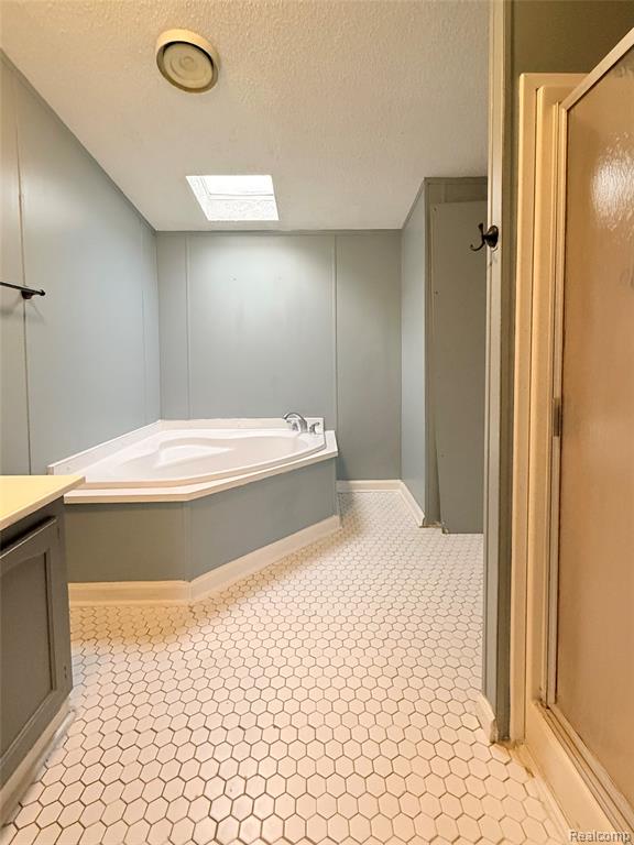 7033 E Mount Morris Road, Otisville, MI 48463 — Photo 14