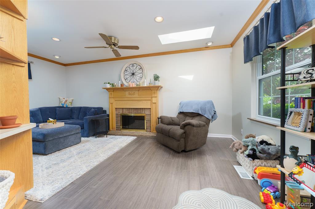 4231 Stanley Court, Waterford, MI 48329 — Photo 13