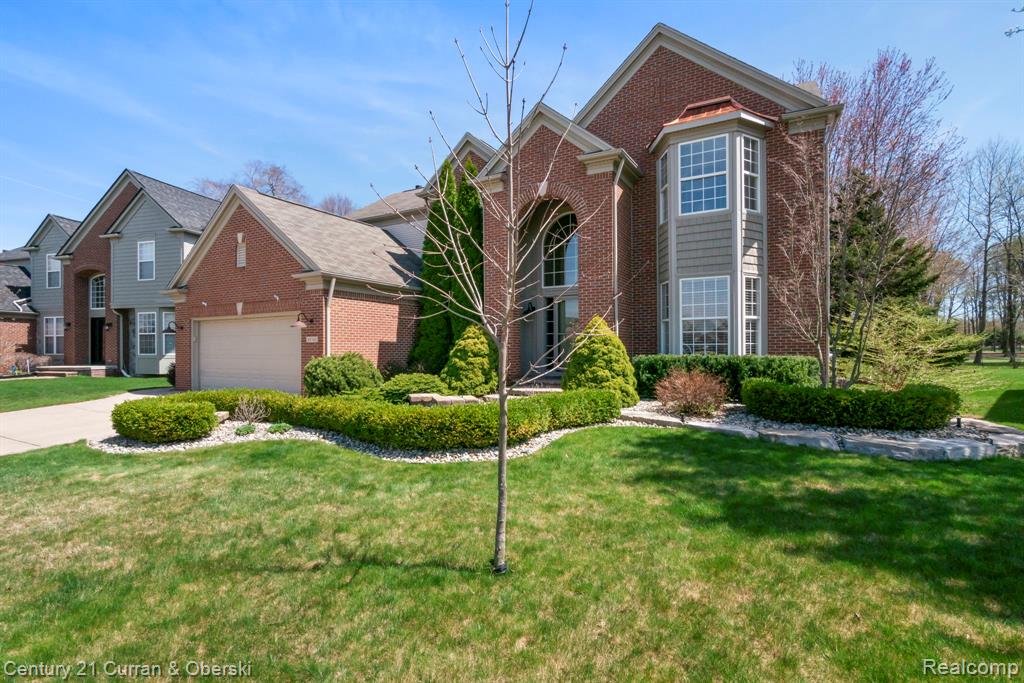 48742 Tanglewood Drive, Macomb, MI 48044 — Photo 8
