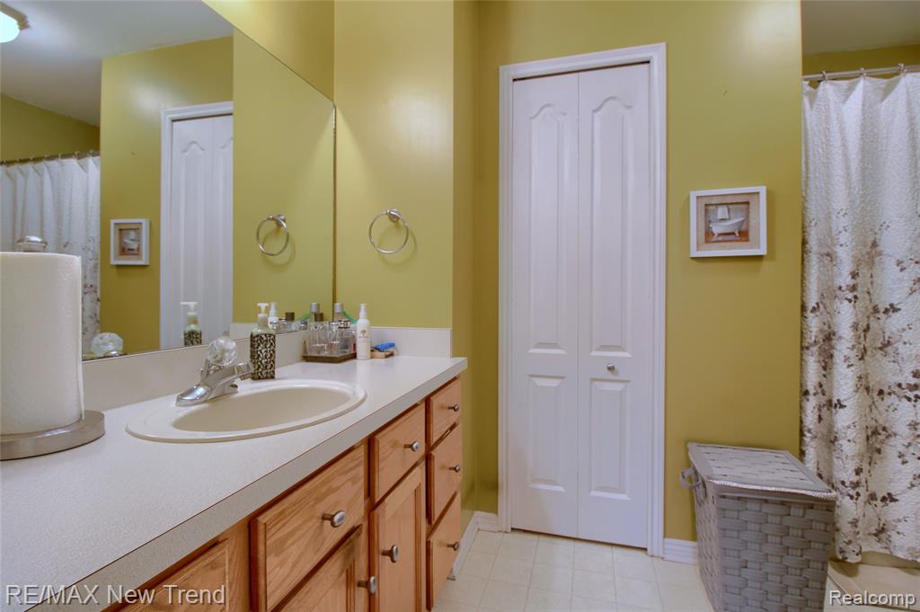 2759 Maple Forest Drive, Wixom, MI 48393 — Photo 18