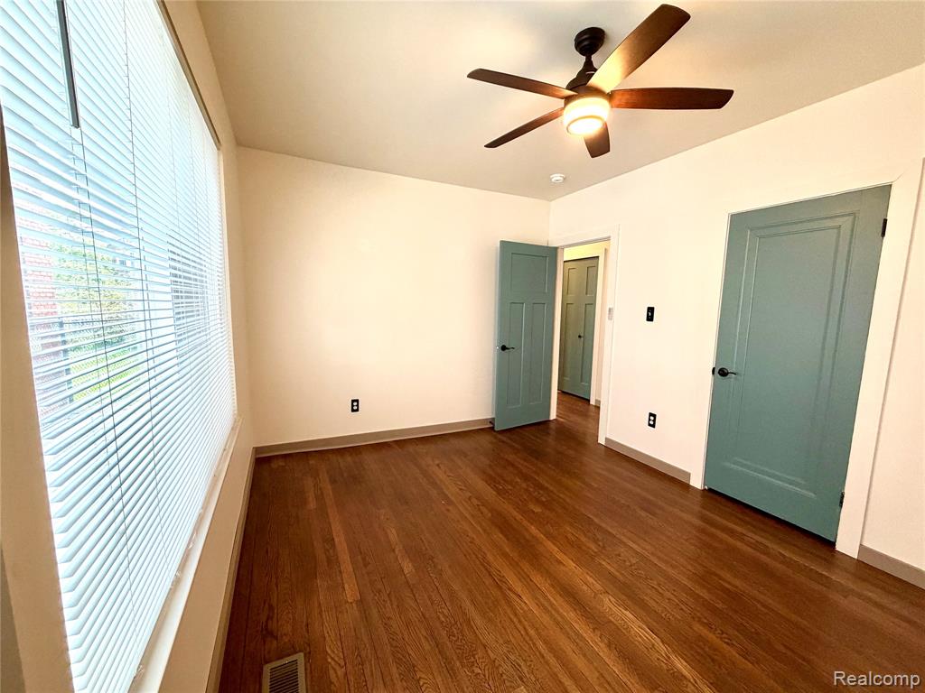 2045 Calvert Street, Detroit, MI 48206 — Photo 23