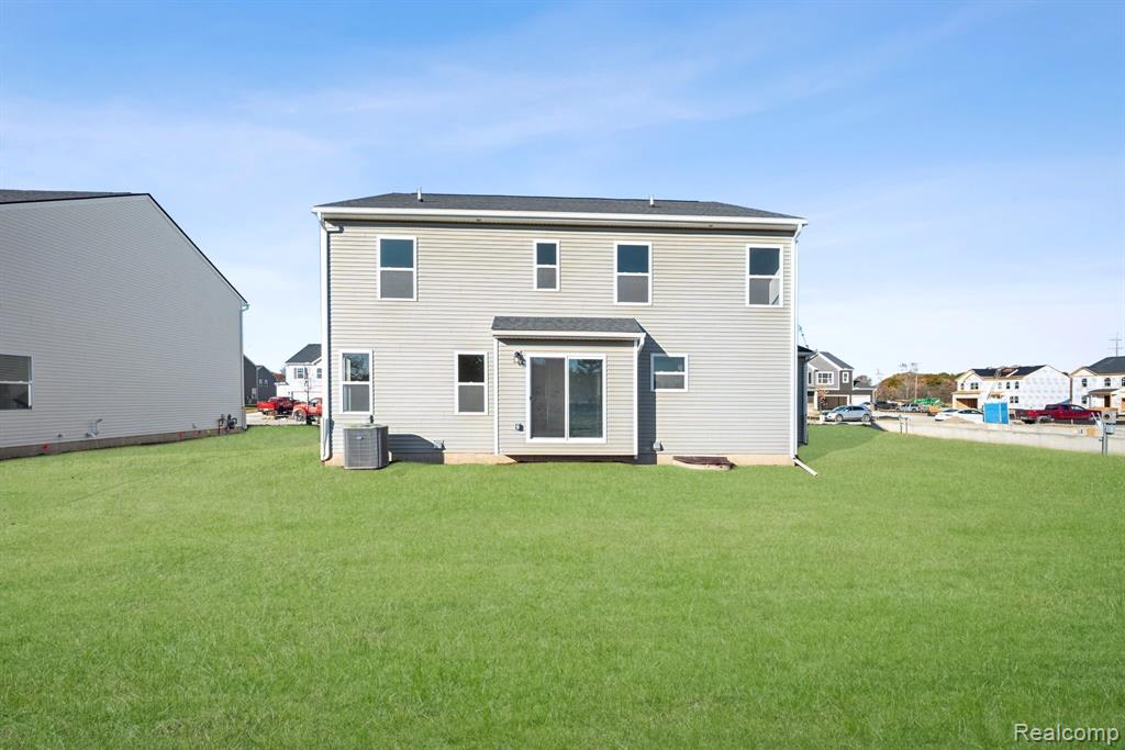 54822 Heron Circle, New Baltimore, MI 48047 — Photo 30