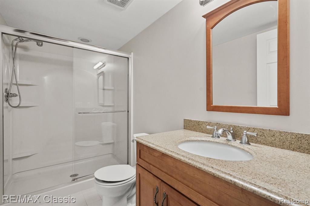 43008 EMERSON Way, Novi, MI — Photo 19